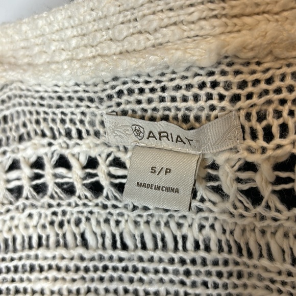 Ariat size Small Wrap It Up fringed open cardigan - Picture 9 of 9